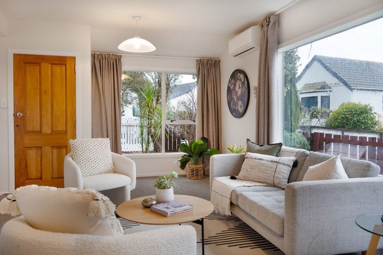 Photo of property in 8a Alister Way, Churton Park, Wellington, 6037