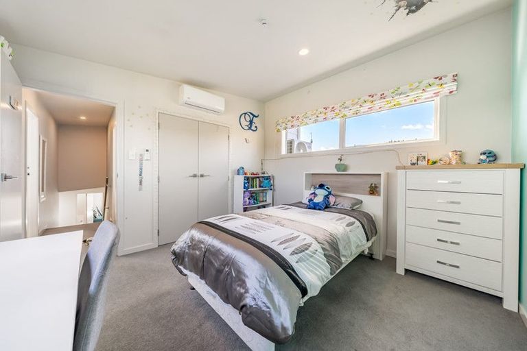 Photo of property in 9 Semaphore Lane, Whitby, Porirua, 5024