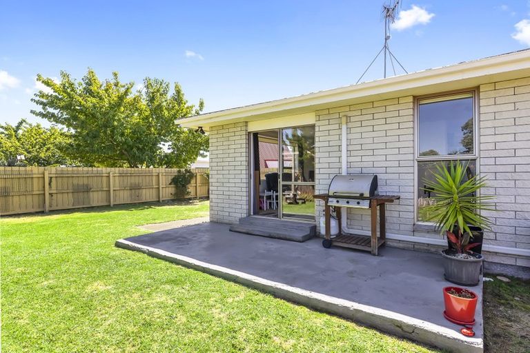 Photo of property in 62b Mazengarb Road, Paraparaumu Beach, Paraparaumu, 5032