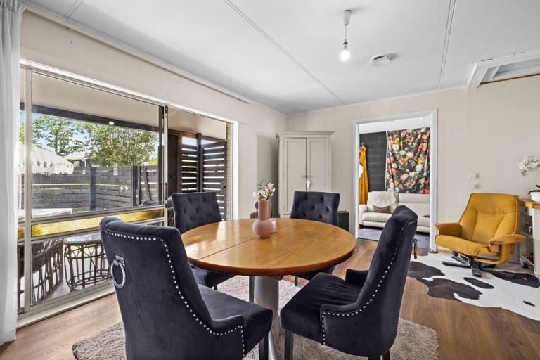 Photo of property in 2/1103 Outram Road, Akina, Hastings, 4122