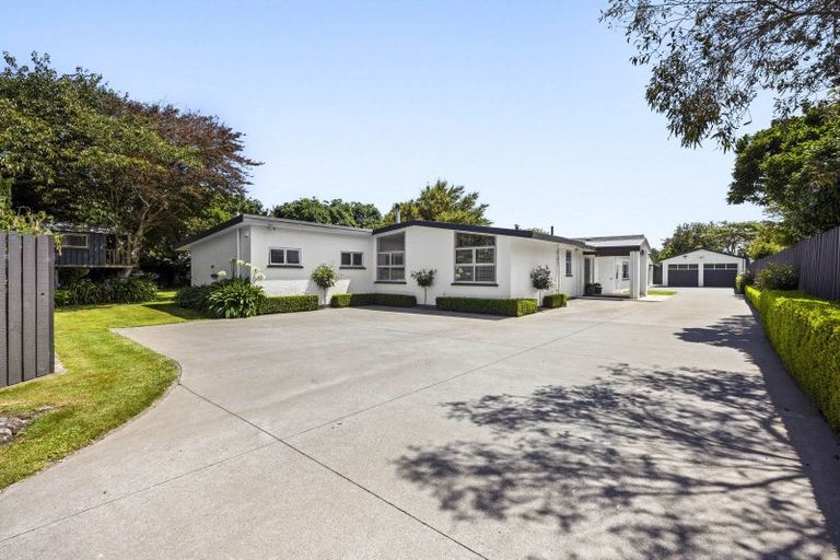 Photo of property in 326 South Road, Hawera, 4610