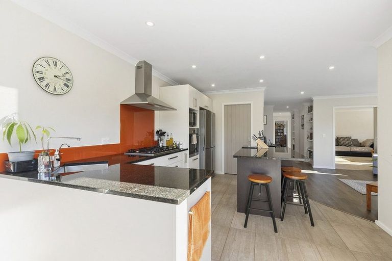 Photo of property in 88b Endeavour Drive, Whitby, Porirua, 5024