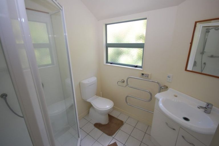 Photo of property in 23u1 Tanera Crescent, Brooklyn, Wellington, 6021