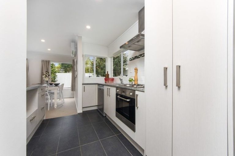Photo of property in 3/14 Trafalgar Road, Milford, Auckland, 0620
