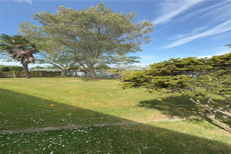 Photo of property in 1406 Woodstock Avenue, Mayfair, Hastings, 4122