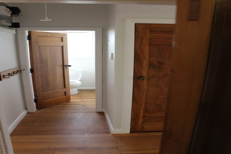 Photo of property in 8 Rodney Street, Northland, Wellington, 6012