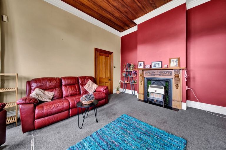 Photo of property in 15 Surrey Street, Hawera, 4610