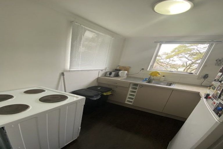 Photo of property in 16 Rodrigo Road, Kilbirnie, Wellington, 6022