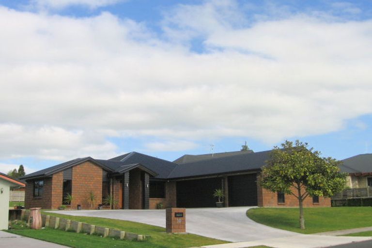 Photo of property in 10 Holmwood Park Drive, Morrinsville, 3300