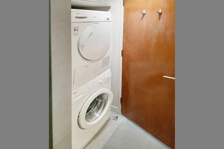 Photo of property in 45 Stanley Point Road, Stanley Point, Auckland, 0624