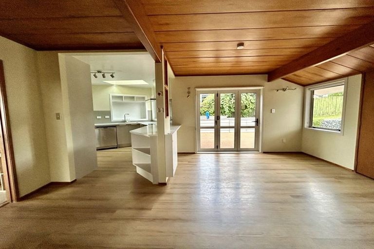 Photo of property in 25 St Simon Place, Botany Downs, Auckland, 2010