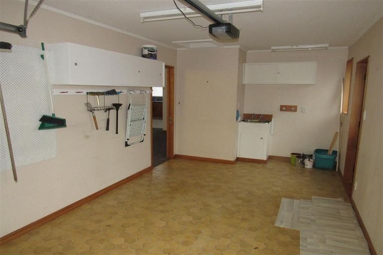 Photo of property in 86 Hautana Street, Woburn, Lower Hutt, 5010