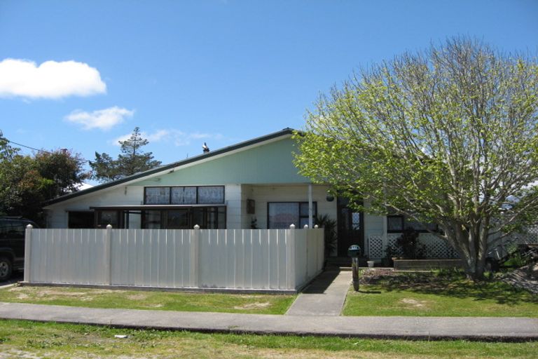 Photo of property in 117 Romilly Street, Westport, 7825