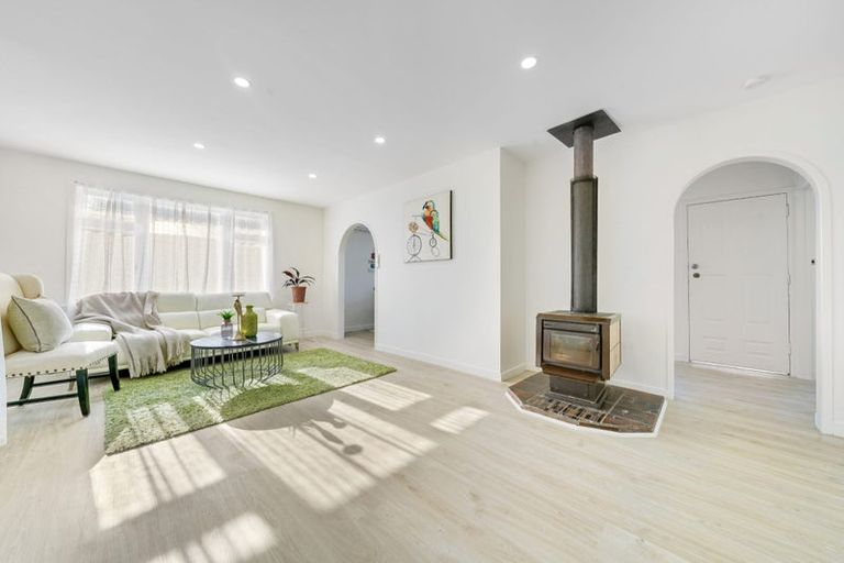 Photo of property in 1/27 Christmas Road, Manurewa, Auckland, 2102