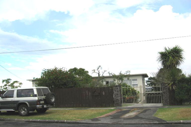 Photo of property in 25 Firth Road, Torbay, Auckland, 0630