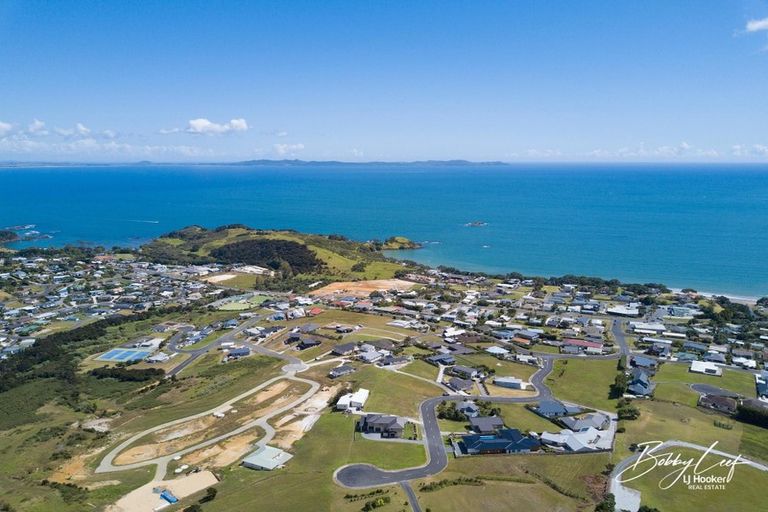 Photo of property in 17 Midgard Road, Coopers Beach, 0420
