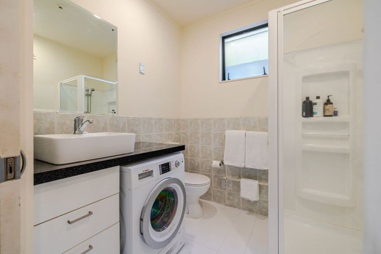 Photo of property in 3/6p Queen Street, Palmerston North, 4410