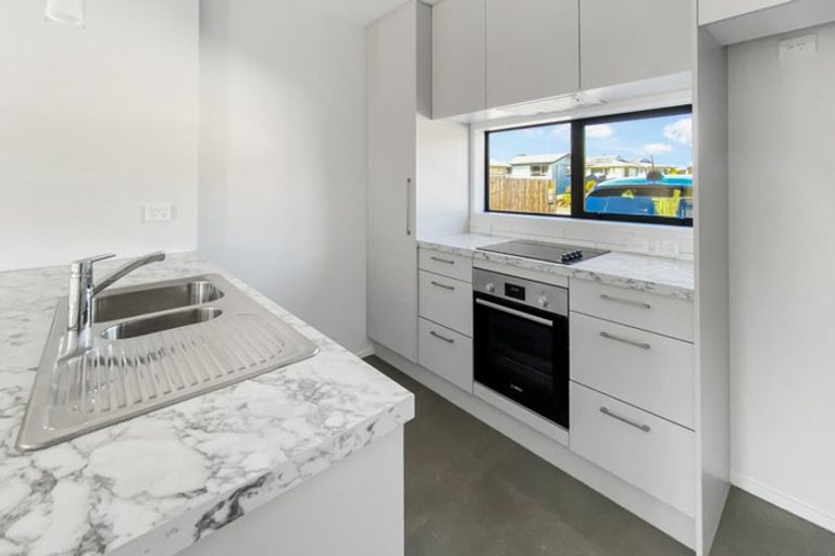 Photo of property in 11c Kelburn Lane, Mangere, Auckland, 2022