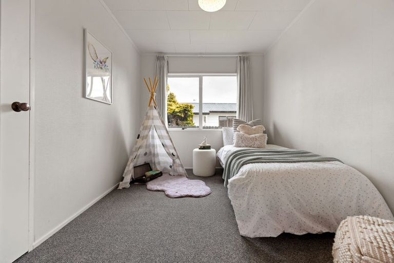 Photo of property in 11a Lloyd Drive, Nawton, Hamilton, 3200