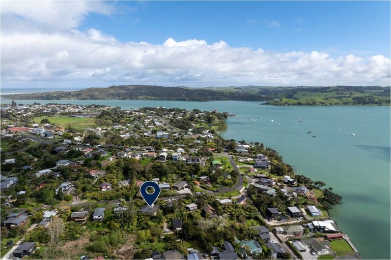 Photo of property in 22 Cambrae Road, Raglan, 3225