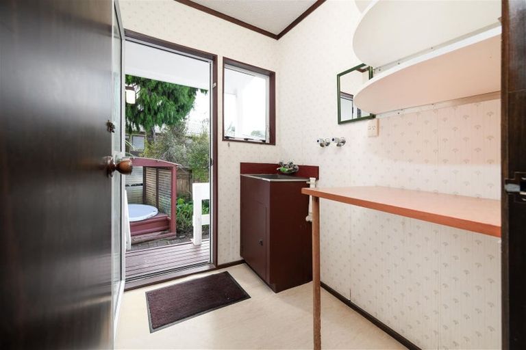 Photo of property in 19 Blundell Place, Chatswood, Auckland, 0626
