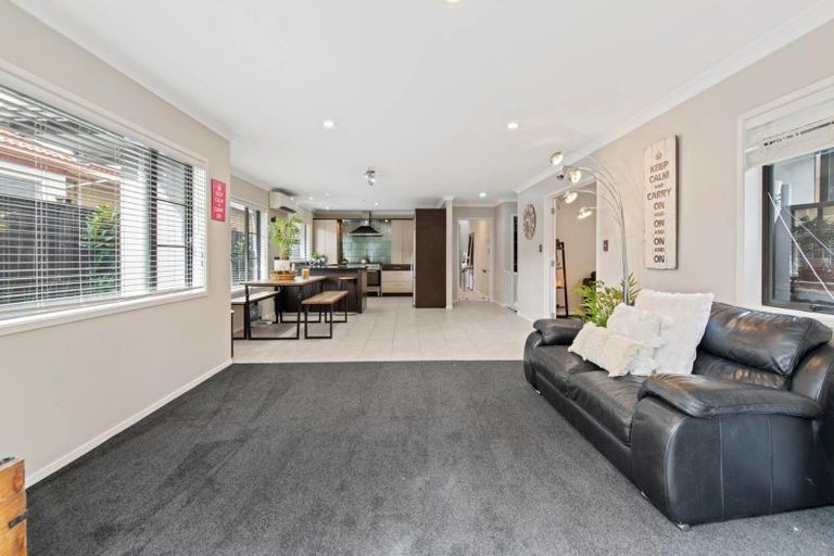 Photo of property in 78 Cyril French Drive, Flat Bush, Auckland, 2016