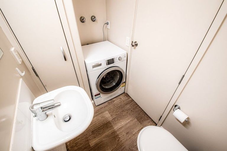 Photo of property in 4 Maunganui Road, Mount Maunganui, 3116
