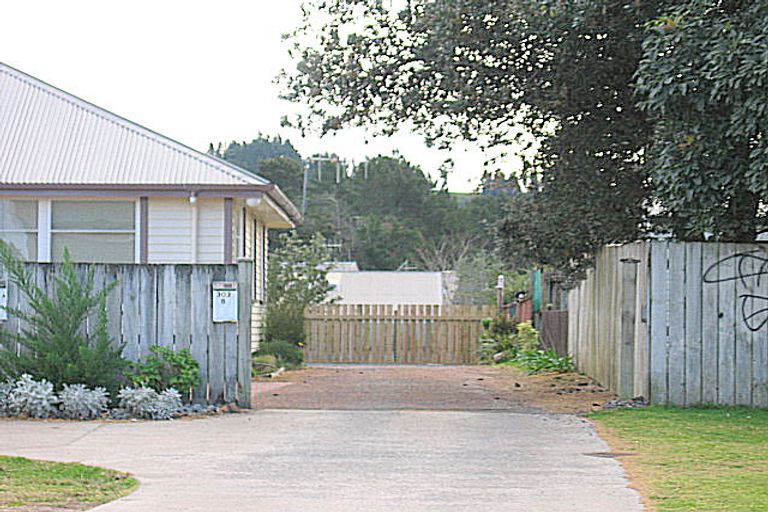 Photo of property in 303b Port Road, Whangamata, 3620