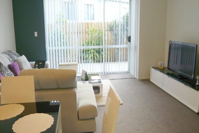 Photo of property in 36 Albionvale Road, Glen Eden, Auckland, 0602
