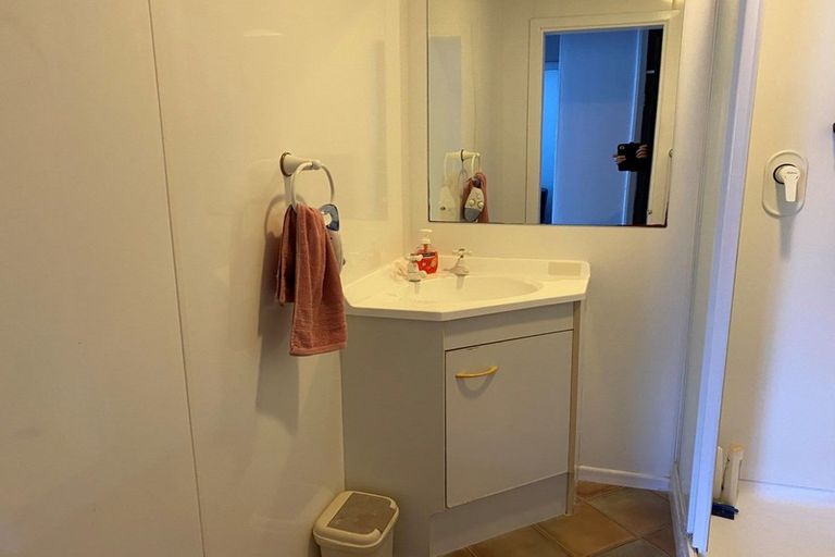 Photo of property in 255 High Street, Eltham, 4322