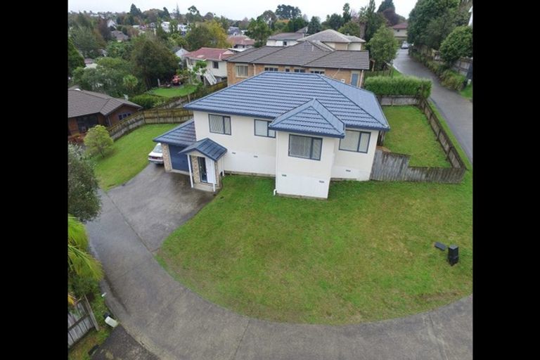 Photo of property in 25 Quincey Place, Massey, Auckland, 0614