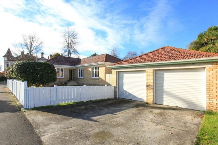 Photo of property in 124 Macfarlane Street, Hamilton East, Hamilton, 3216