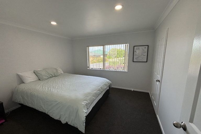 Photo of property in 8a Oakwood Place, Pukekohe, 2120