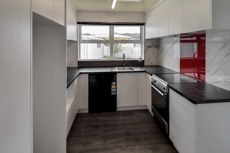 Photo of property in 24 Kairanga Crescent, Wainuiomata, Lower Hutt, 5014