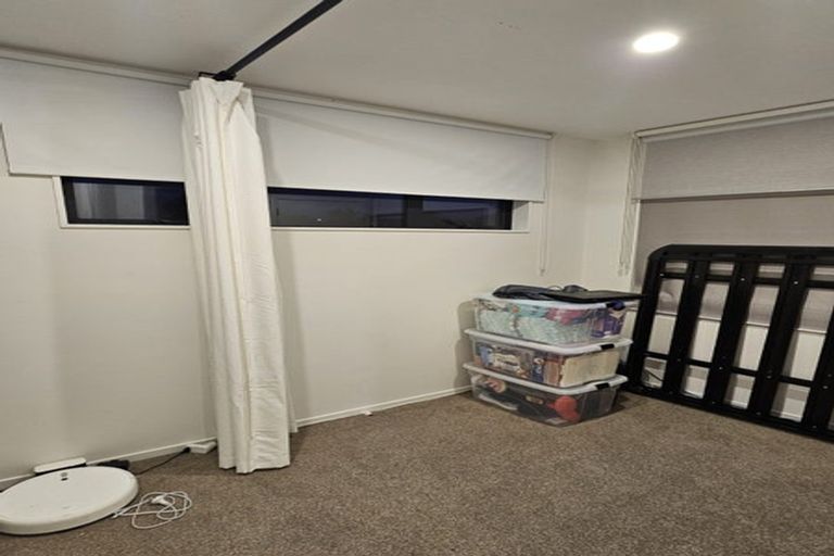 Photo of property in 2/122 Pooks Road, Ranui, Auckland, 0612