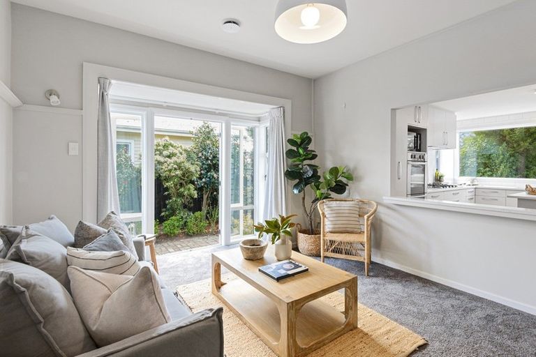 Photo of property in 4 Kenwyn Avenue, St Albans, Christchurch, 8052