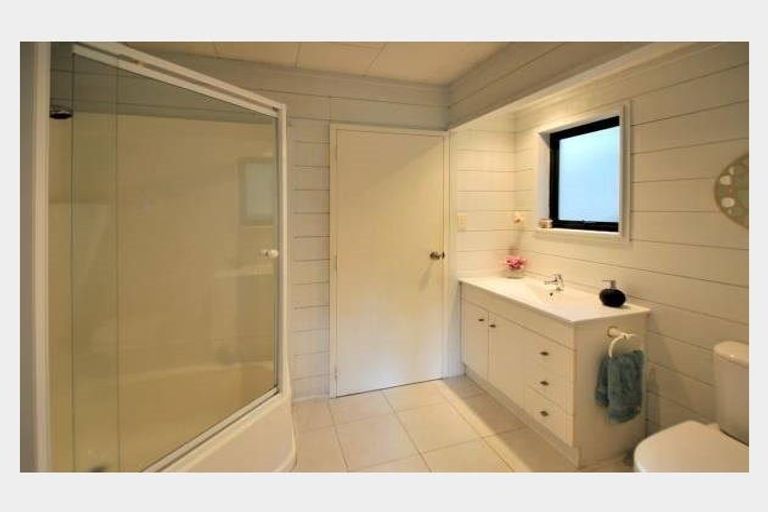 Photo of property in 1/13 Flavia Close, Torbay, Auckland, 0630