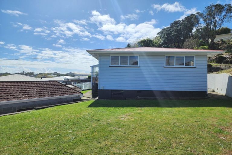 Photo of property in 31 Simons Street, Moturoa, New Plymouth, 4310