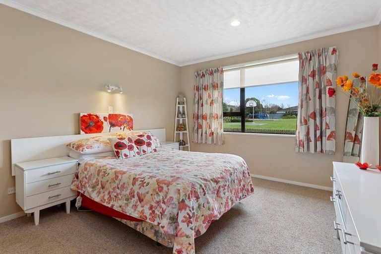 Photo of property in 41 Kowhai Avenue, Rangiora, 7400