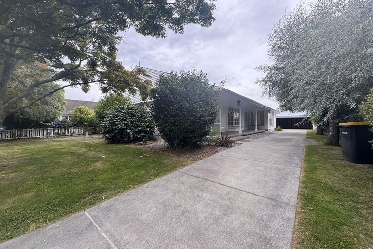 Photo of property in 301 Waimairi Road, Ilam, Christchurch, 8041