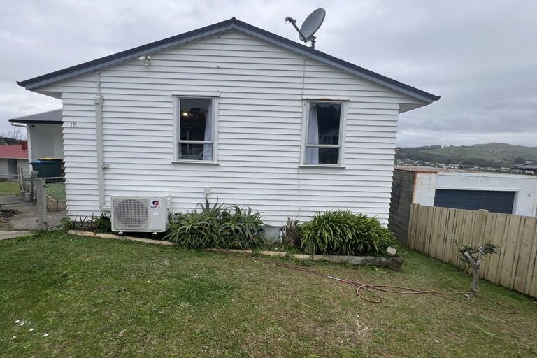 Photo of property in 18 Excellency Terrace, Ascot Park, Porirua, 5024