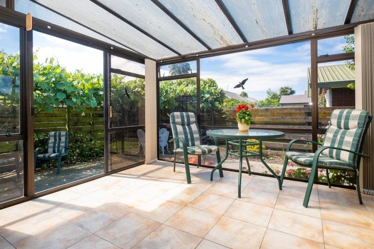 Photo of property in 40 Hetley Crescent, Taradale, Napier, 4112