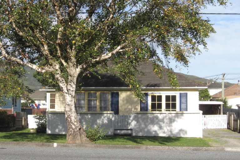 Photo of property in 34 Kowhai Street, Naenae, Lower Hutt, 5011