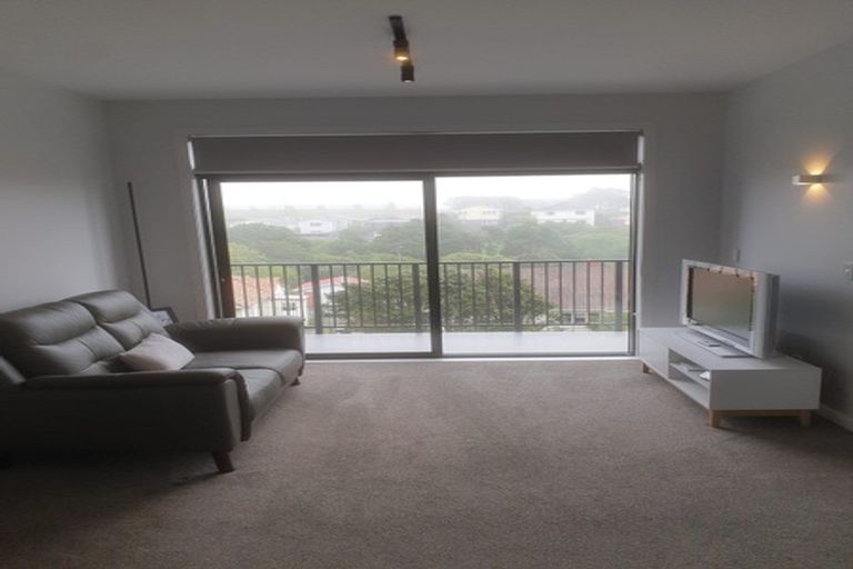 Photo of property in 11/2u Hindmarsh Street, Johnsonville, Wellington, 6037