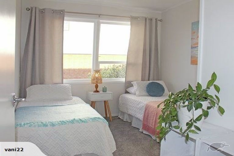 Photo of property in 37a Hatton Road, Orewa, 0931