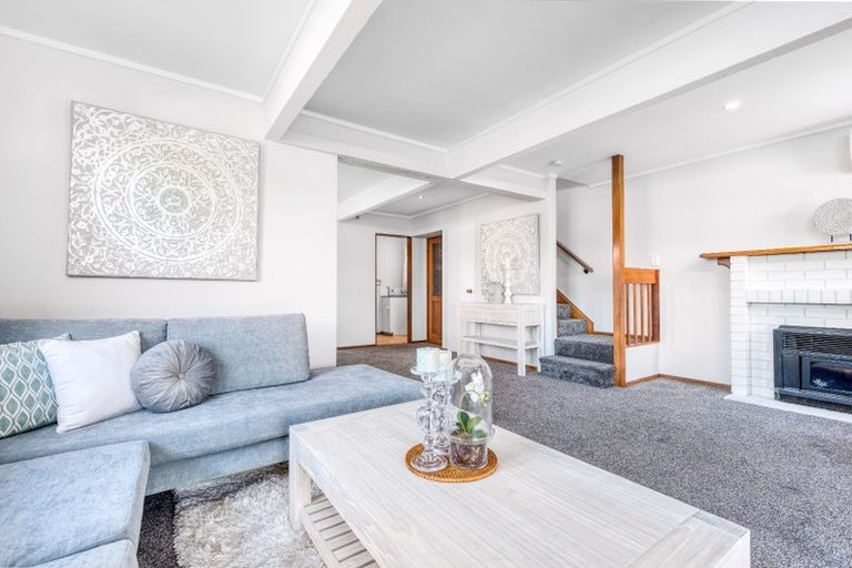 Photo of property in 23 Chorley Grove, Churton Park, Wellington, 6037