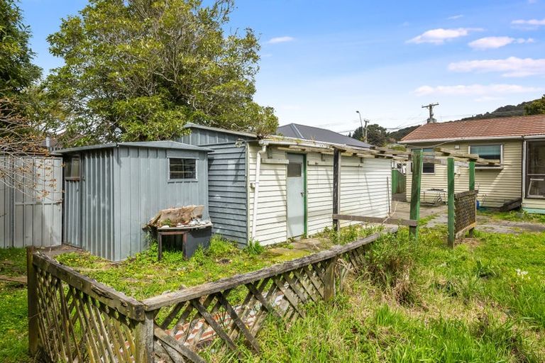Photo of property in 49 Main Road, Wainuiomata, Lower Hutt, 5014