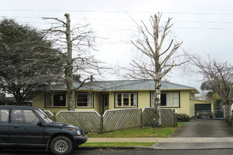 Photo of property in 5 Green Avenue, Levin, 5510