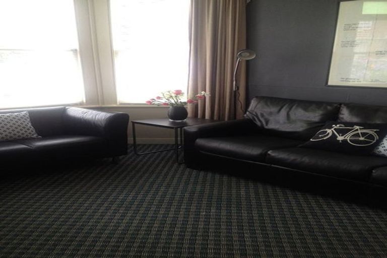 Photo of property in 14 Freyberg Street, Roslyn, Palmerston North, 4414