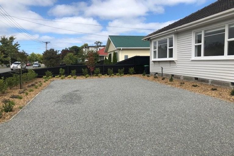 Photo of property in 207 Weston Road, St Albans, Christchurch, 8052